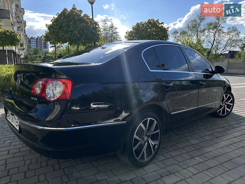 Седан Volkswagen Passat 2009 в Івано-Франківську