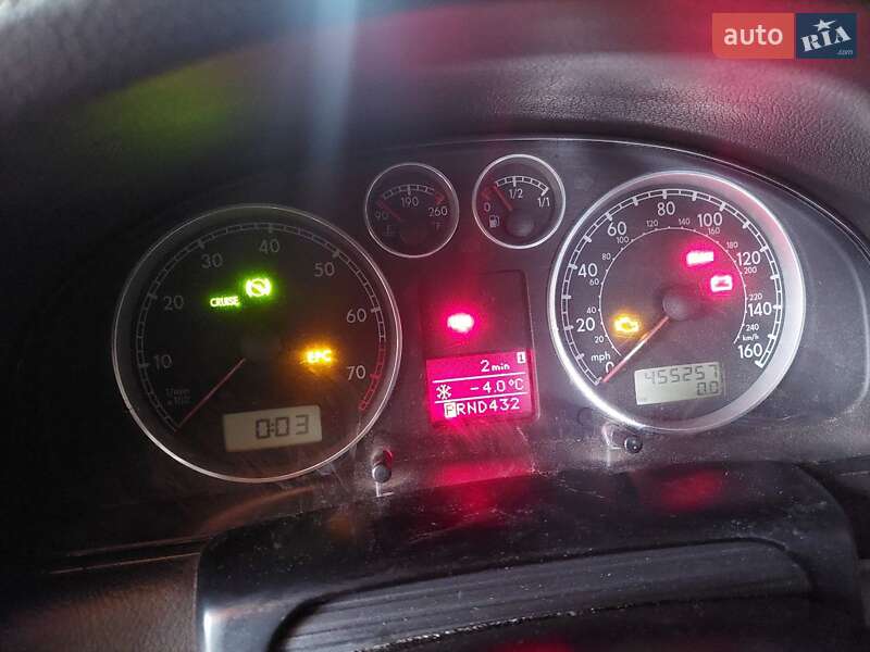 Седан Volkswagen Passat 2003 в Харкові