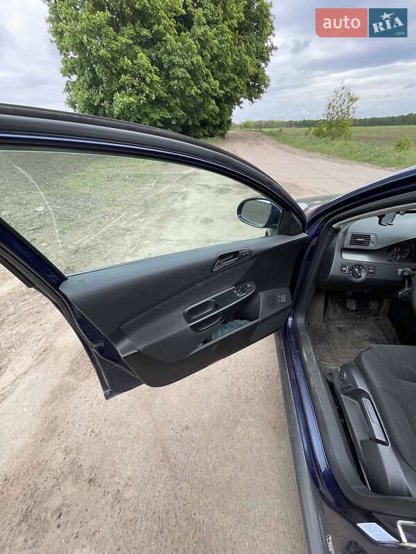Универсал Volkswagen Passat 2010 в Чернигове