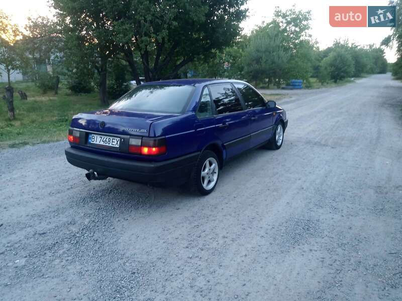 Седан Volkswagen Passat 1993 в Кременчуге фото 9 Седан Volkswagen Passat 1993 в Кременчуге