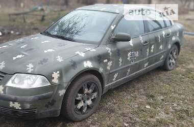 Седан Volkswagen Passat 2003 в Киеве