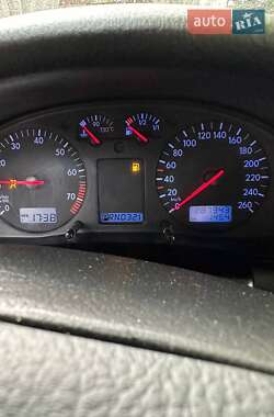 Седан Volkswagen Passat 1998 в Нововолынске