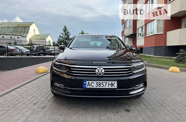 Универсал Volkswagen Passat 2017 в Вараше