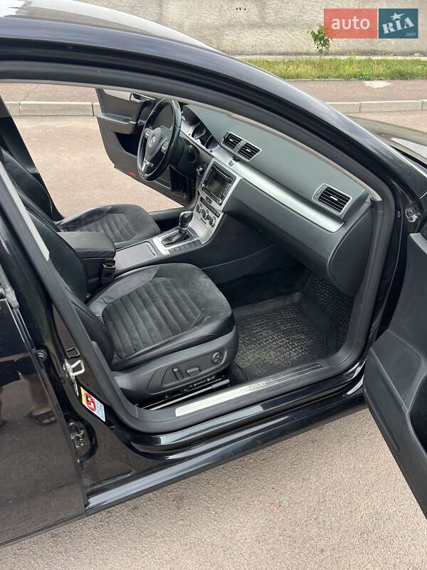 Седан Volkswagen Passat 2012 в Коростені