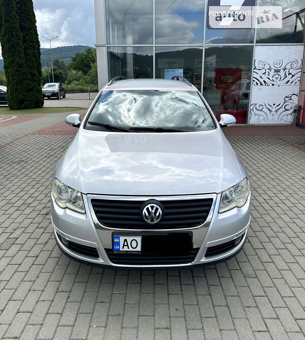 Универсал Volkswagen Passat 2006 в Хусте