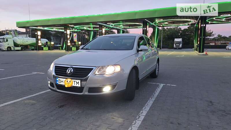 Седан Volkswagen Passat 2008 в Одессе