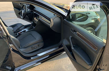 Седан Volkswagen Passat 2020 в 