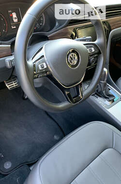 Седан Volkswagen Passat 2020 в 