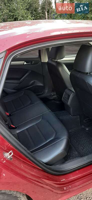 Седан Volkswagen Passat 2014 в Києві