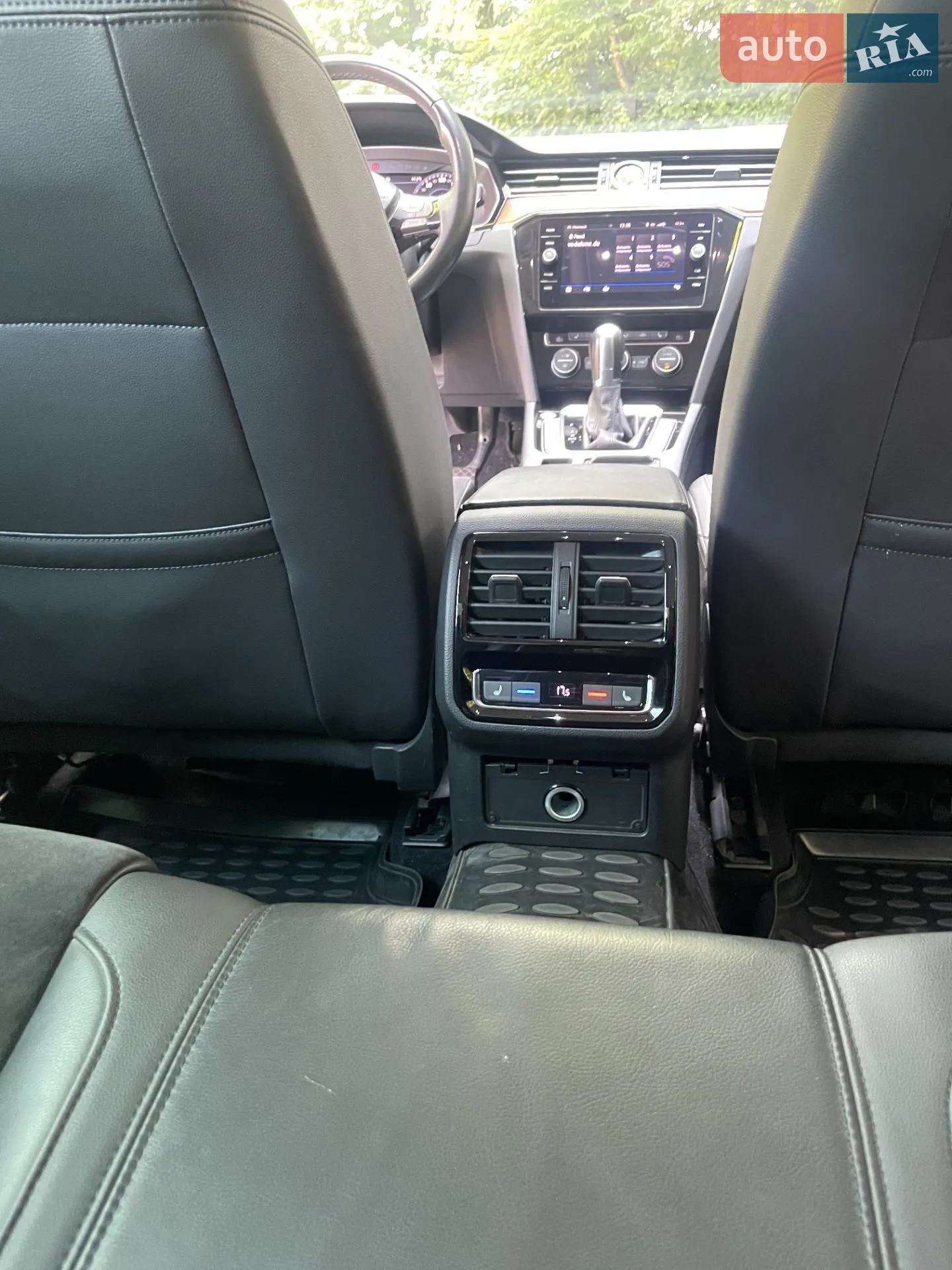 2019 Volkswagen Passat - мініатюра 18