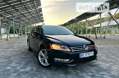 Седан Volkswagen Passat 2013 в Львове