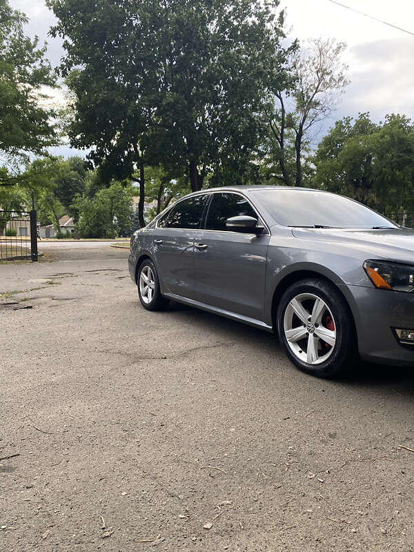 Седан Volkswagen Passat 2015 в Миколаєві