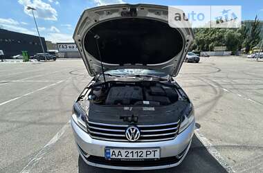 Універсал Volkswagen Passat 2011 в Києві