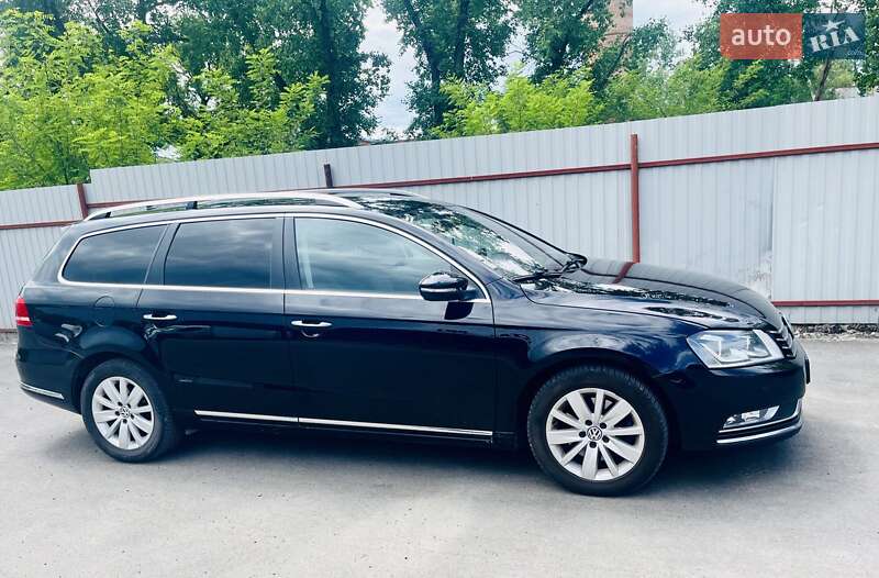 Универсал Volkswagen Passat 2013 в Коростене