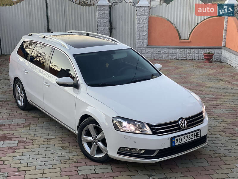 Универсал Volkswagen Passat 2011 в Ужгороде