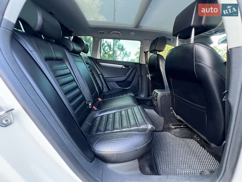 Универсал Volkswagen Passat 2011 в Ужгороде