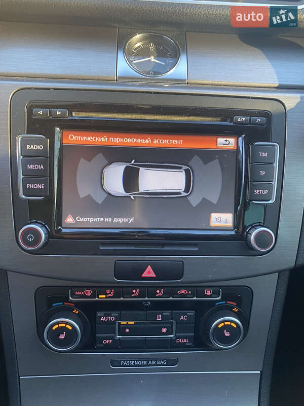 Универсал Volkswagen Passat 2011 в Ужгороде