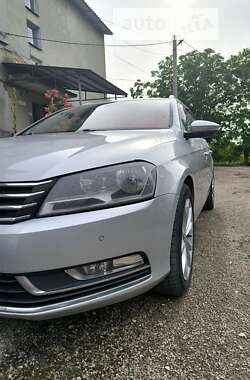 Универсал Volkswagen Passat 2012 в Кельменцах