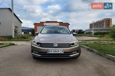 Седан Volkswagen Passat 2015 в Долинской