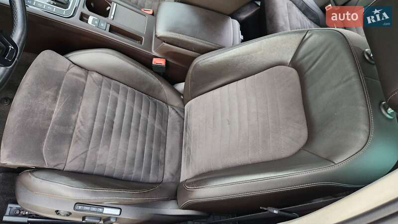 Седан Volkswagen Passat 2015 в Долинській