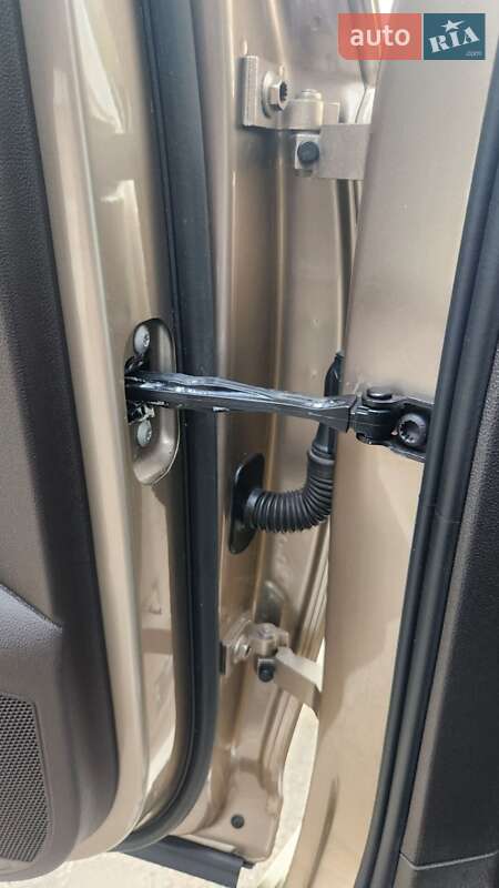 Седан Volkswagen Passat 2015 в Долинській