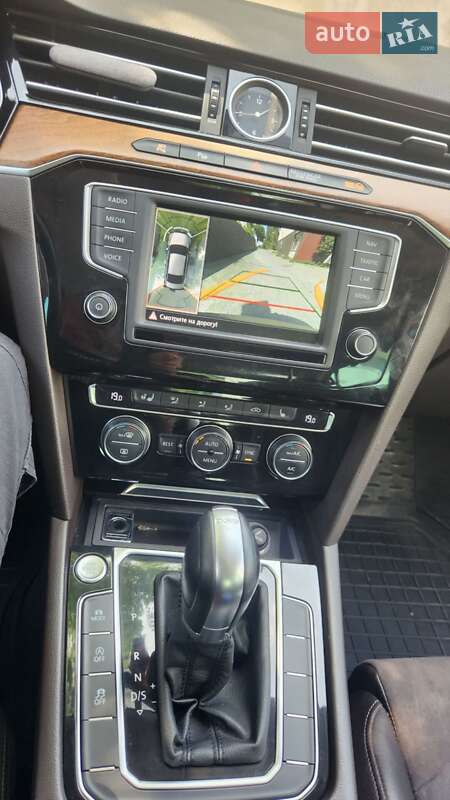 Седан Volkswagen Passat 2015 в Долинській