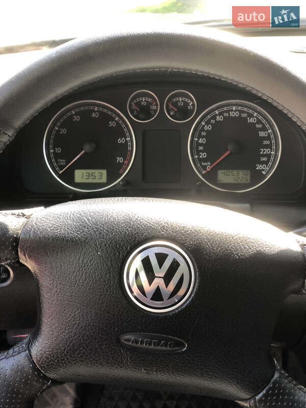 Седан Volkswagen Passat 2001 в Буську