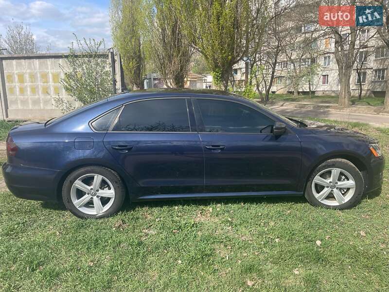 Седан Volkswagen Passat 2015 в Харькове