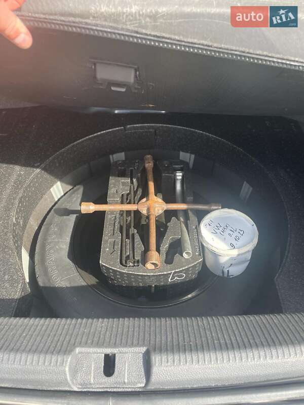 Седан Volkswagen Passat 2015 в Харькове