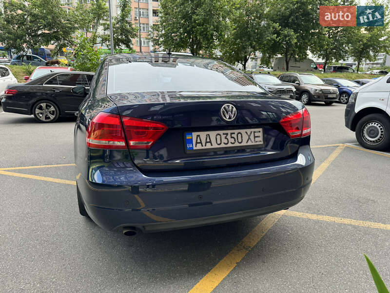 Седан Volkswagen Passat 2013 в Києві