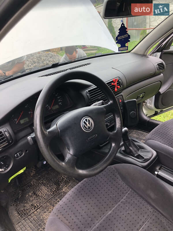 Универсал Volkswagen Passat 1999 в Горохове