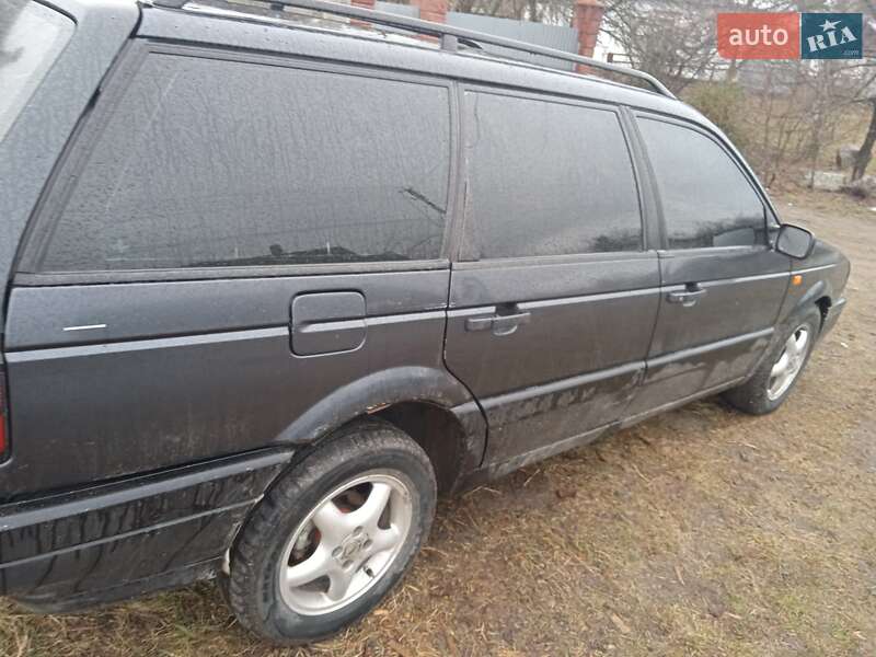 Универсал Volkswagen Passat 1993 в Ровно