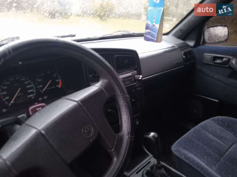 Универсал Volkswagen Passat 1993 в Ровно