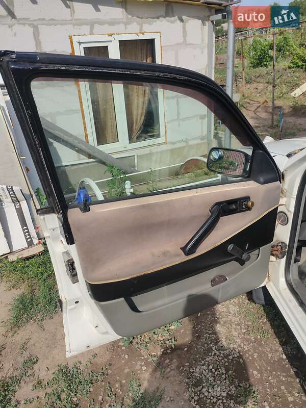 Универсал Volkswagen Passat 1989 в Днепре