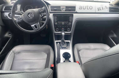 Седан Volkswagen Passat 2013 в Виннице