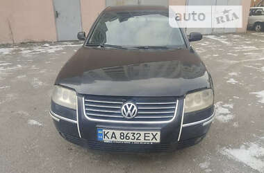 Седан Volkswagen Passat 2002 в Києві