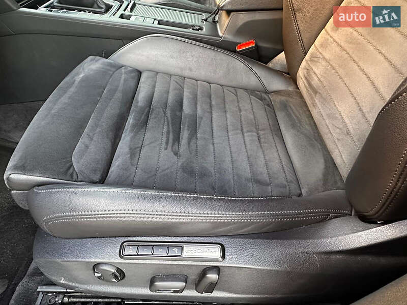 Универсал Volkswagen Passat 2018 в Львове