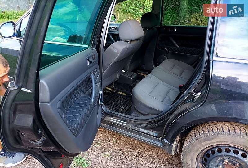 Универсал Volkswagen Passat 2004 в Харькове