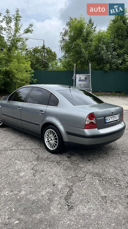 Седан Volkswagen Passat 2003 в Краматорске