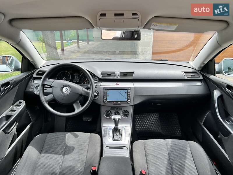 Універсал Volkswagen Passat 2008 в Бродах