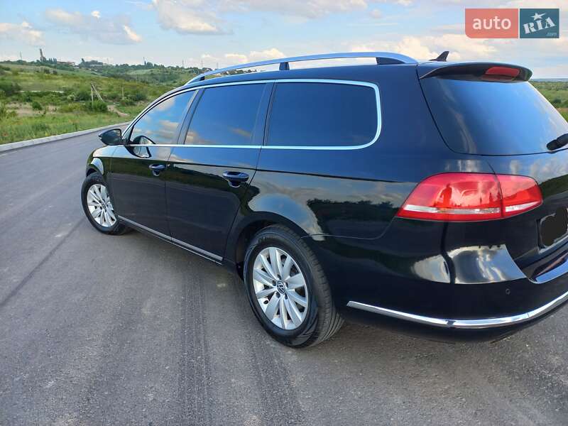 Універсал Volkswagen Passat 2014 в Рівному
