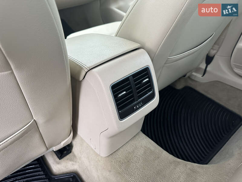 Седан Volkswagen Passat 2013 в Сумах