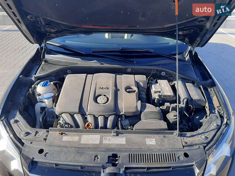 Седан Volkswagen Passat 2012 в Киеве фото 6 Седан Volkswagen Passat 2012 в Киеве