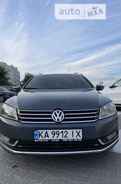 Універсал Volkswagen Passat 2011 в Києві