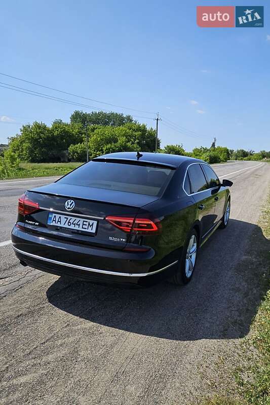 Седан Volkswagen Passat 2016 в Киеве фото 6 Седан Volkswagen Passat 2016 в Киеве