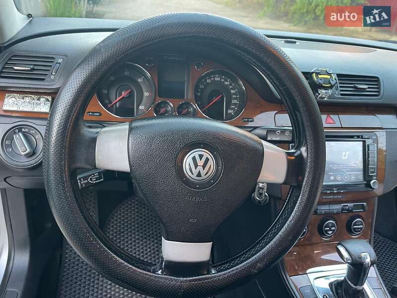 Седан Volkswagen Passat 2006 в Одессе