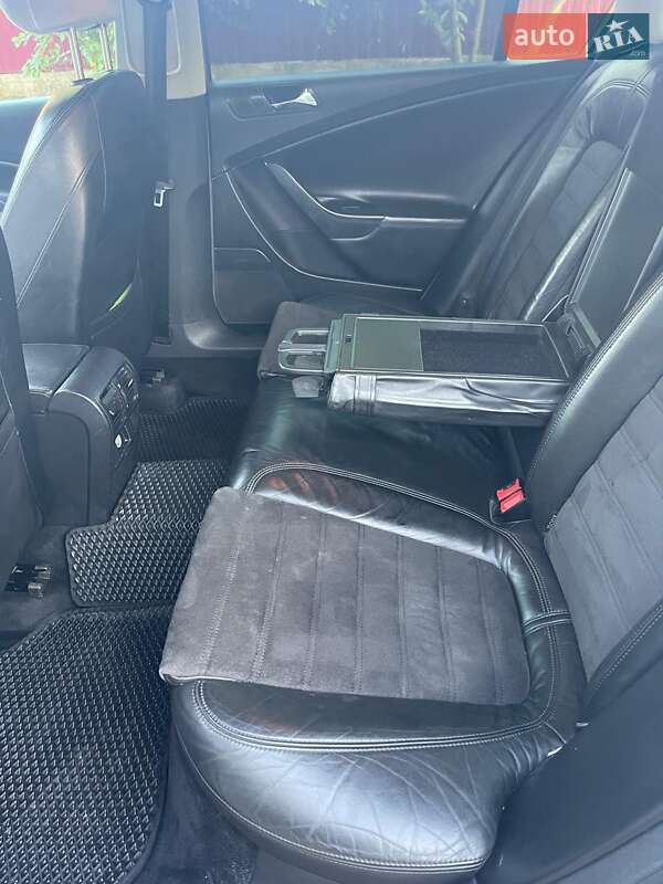 Седан Volkswagen Passat 2006 в Одессе