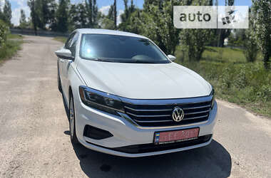 Седан Volkswagen Passat 2020 в Кременчуці