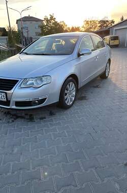 Седан Volkswagen Passat 2006 в Дрогобичі