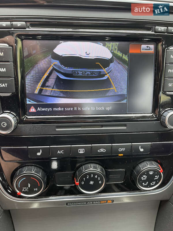 Седан Volkswagen Passat 2013 в Львове